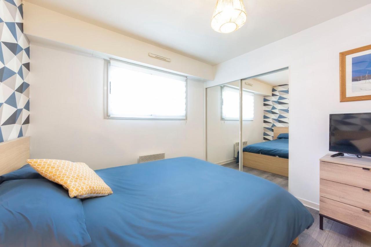 Salvy 2 Bedrooms Near The 300 Meters Apartment